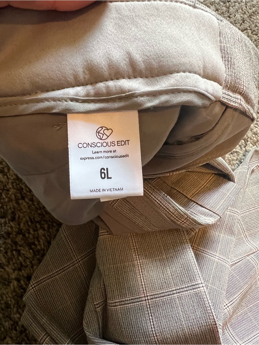 Express Editor Plaid Dress Pants in Gray - Picture 5 of 5
